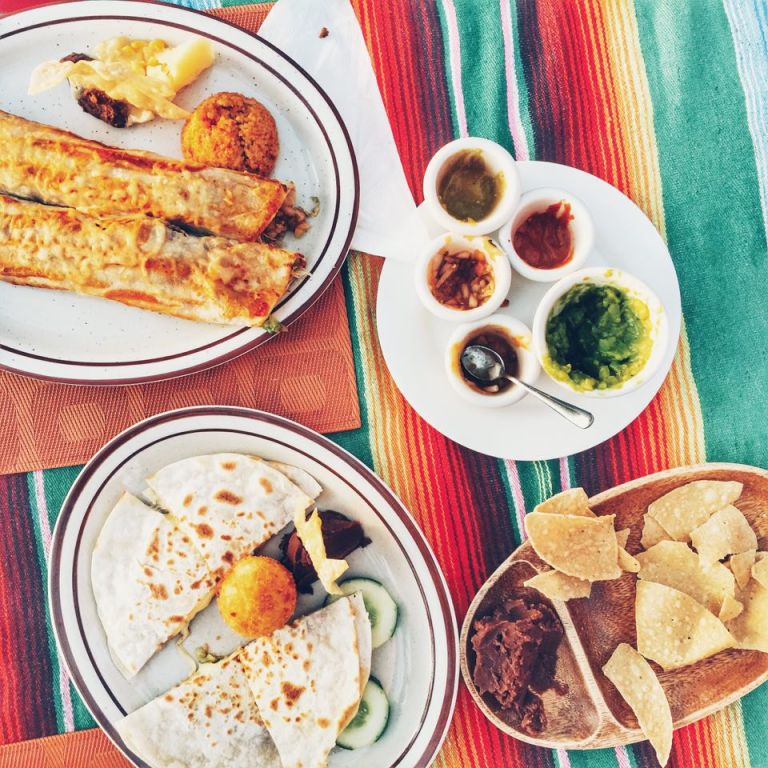 10708063_10154085348670757_829496390_n