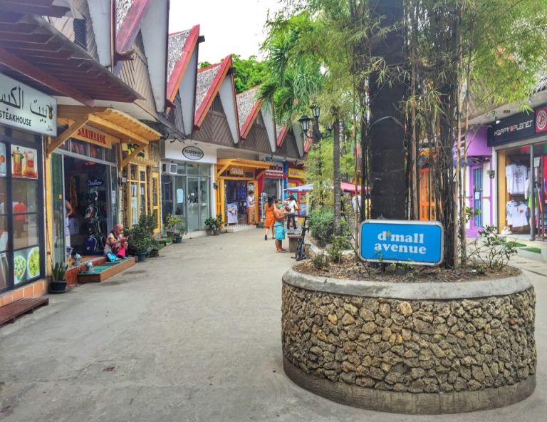 12721823_10154085357745757_865302226_n