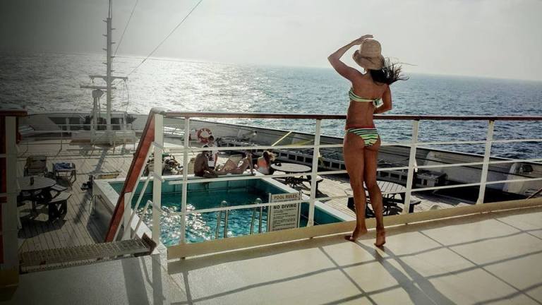 12435945_10153965764710757_1057638746_n