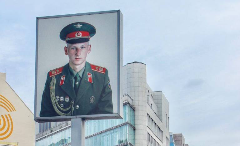 Checkpoint Charlie Berlin 4