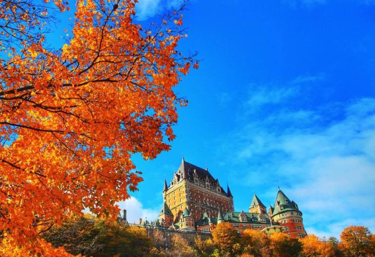 quebec_chateau-frontenac_leaf-peeping