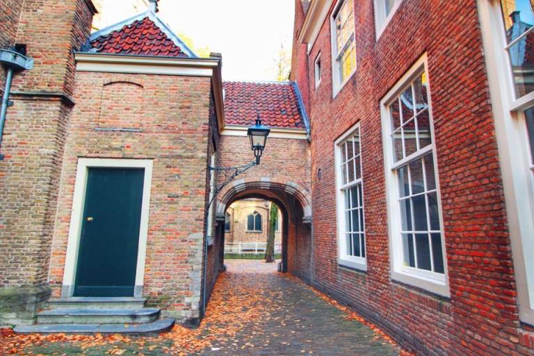 delft-the-netherlands-20