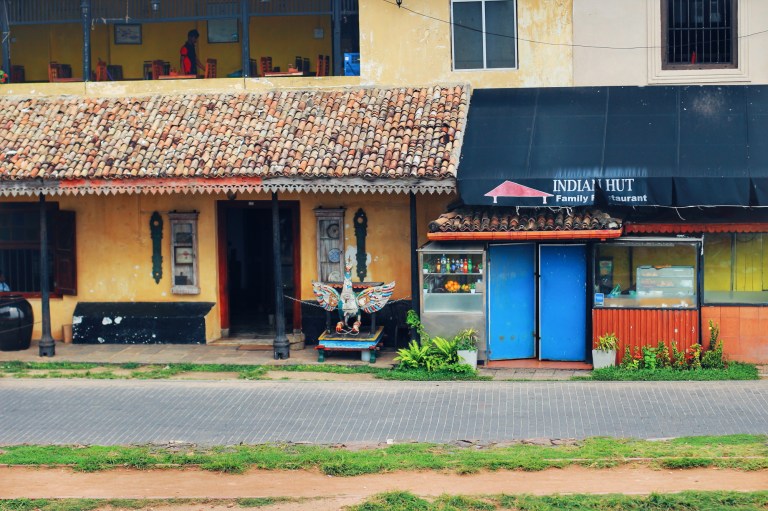 galle-lighthouse-sri-lanka_1