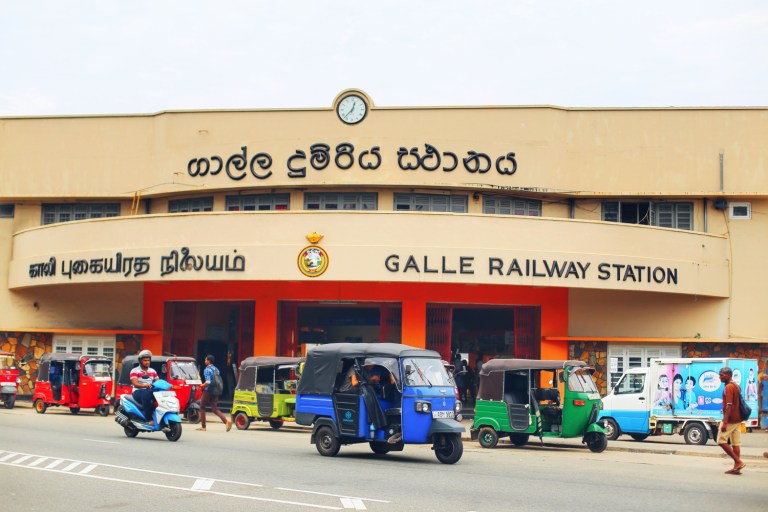 galle_train-station_1