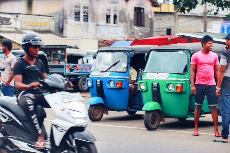 sri-lanka_on-the-way-to-galle_5
