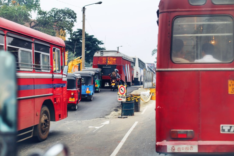 sri-lanka_on-the-way-to-galle_8