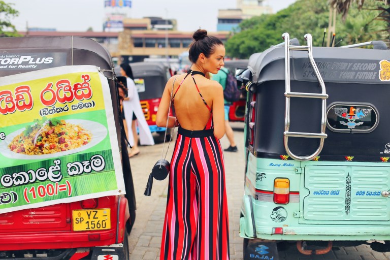 giuka_prinlume_galle-bus-station_sri-lanka_2