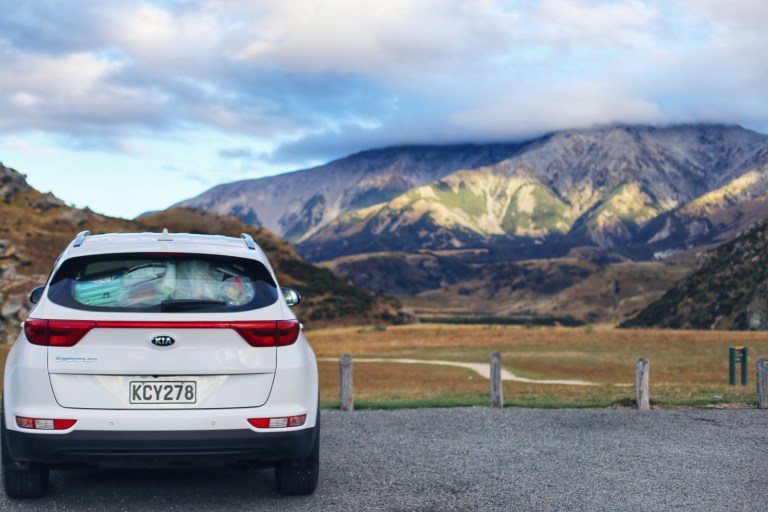 4x4 Car in New Zealand SOuthern Island_1