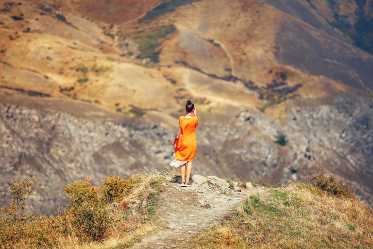 Road from Arrowtown to Queenstown_2