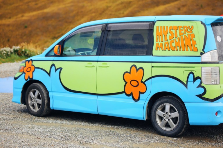 Road from Arrowtown to Queenstown_9