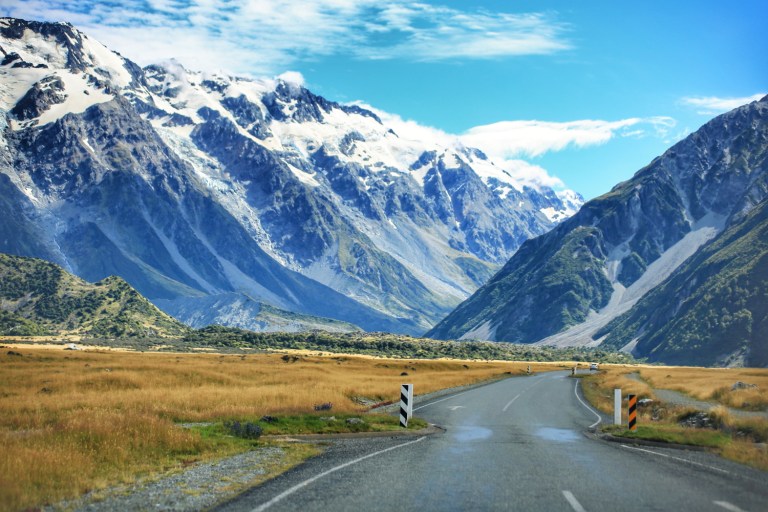 On the way to Hooker Valley_3