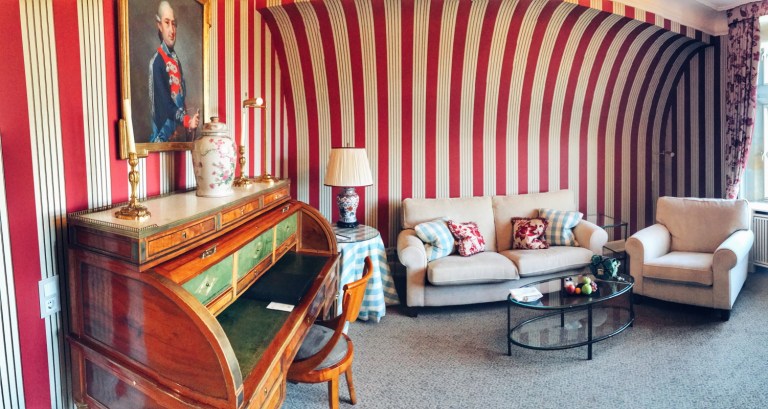 Schlosshotel Kronberg - Room_8.JPG