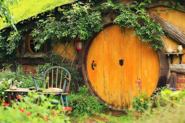 Hobbiton_New Zealand_Hobbit House_2