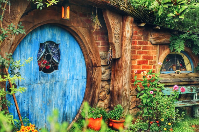 Hobbiton_New Zealand_Hobbit House_3