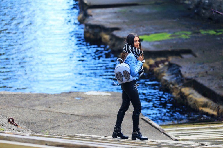 Yvy in faroe Islands_Gjogv_1