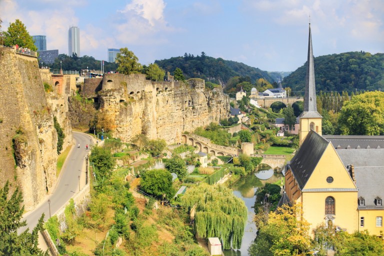 Luxembourg City_Corniche_9