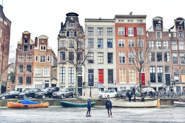 Amsterdam Frozen Canals_10