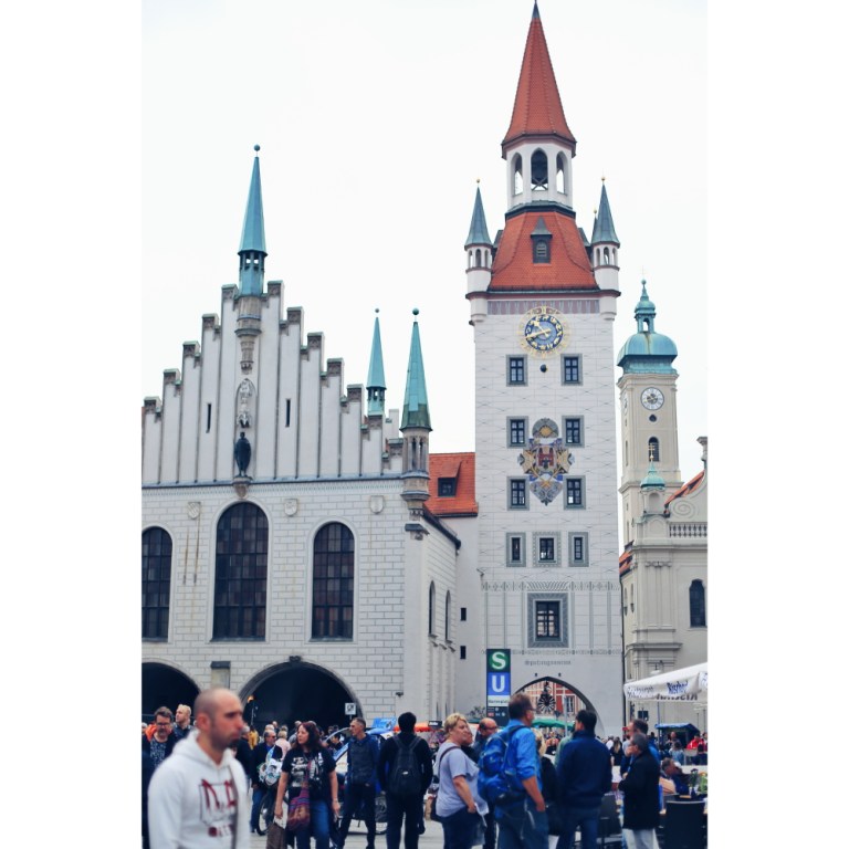 Marienplaz_Munich_Germany_5