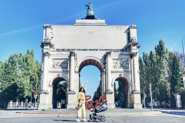 Siegetor_Munich_Germany_47