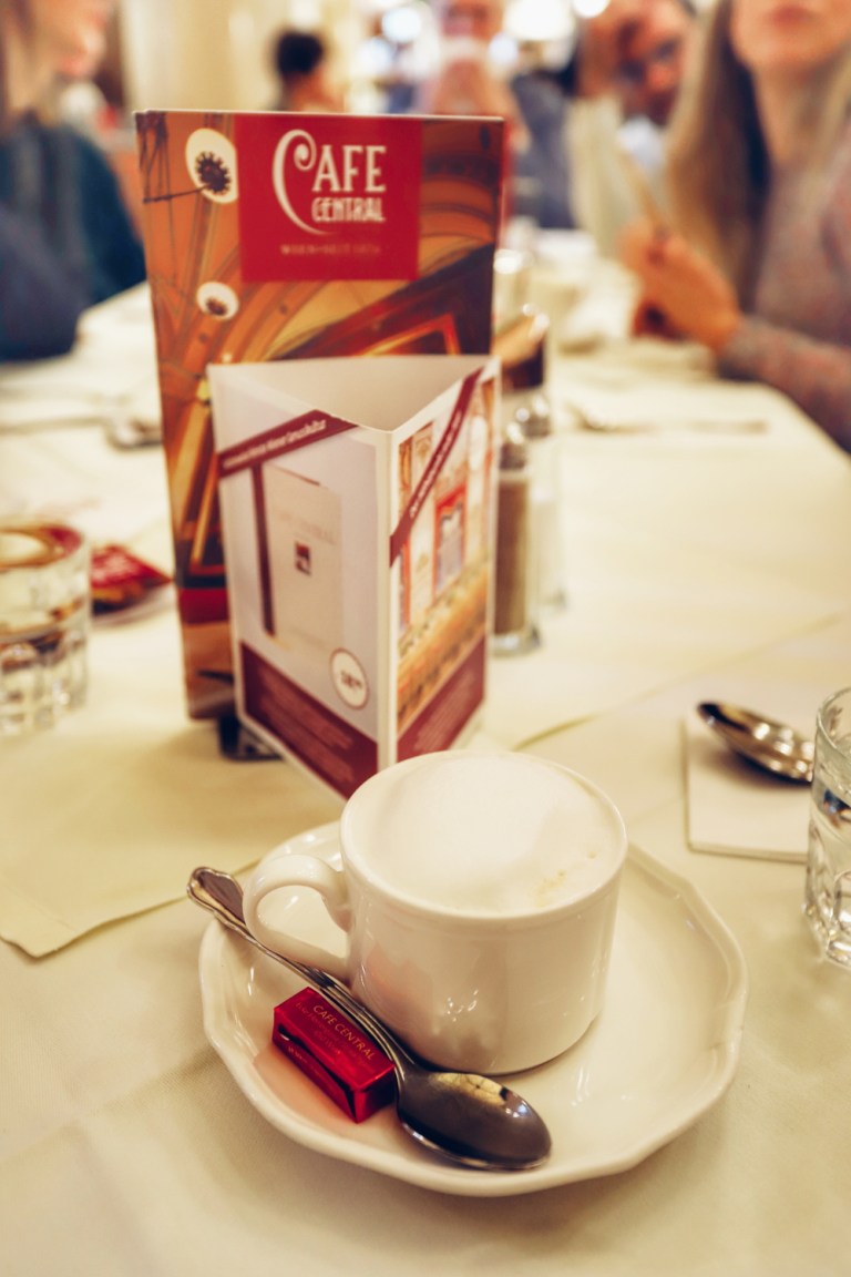 Austrian Airlines_Cafe Viena_11