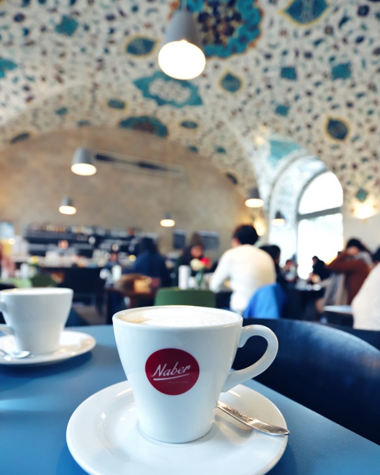 Austrian Airlines_Cafe Viena_12