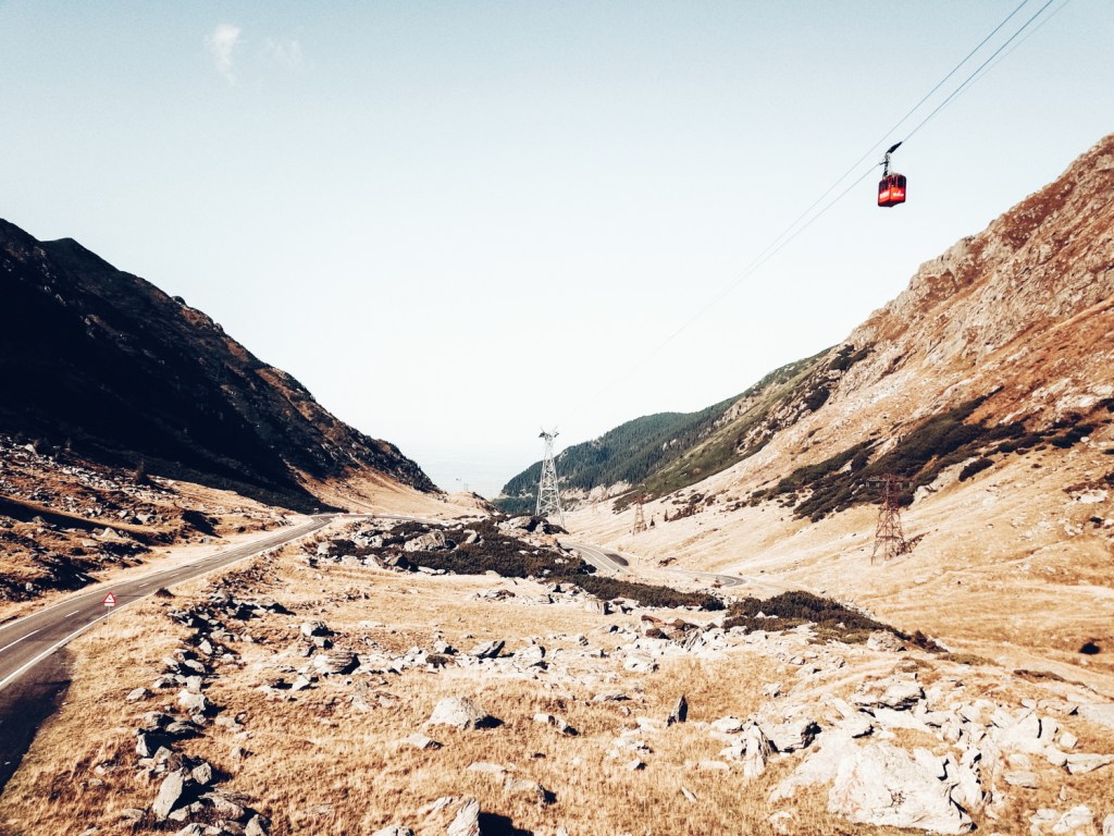 This image has an empty alt attribute; its file name is 44_camper-trip_80.jpg