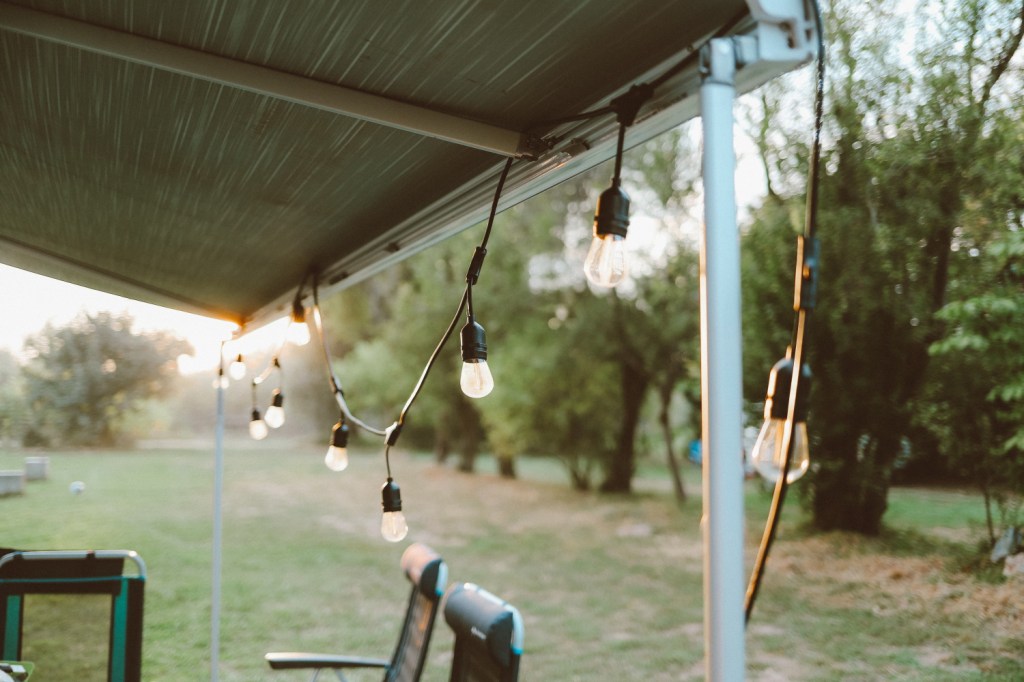 This image has an empty alt attribute; its file name is 54_camper-trip_111.jpg