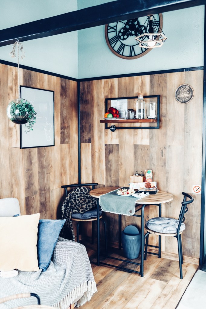 This image has an empty alt attribute; its file name is tripsylvania-tiny-house_10.jpg