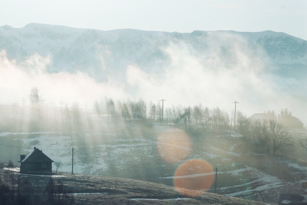 This image has an empty alt attribute; its file name is tripsylvania-tiny-house_15.jpg